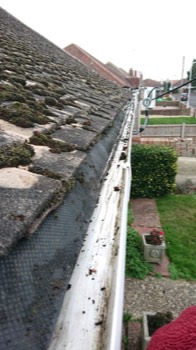  Gutter clearing - after 