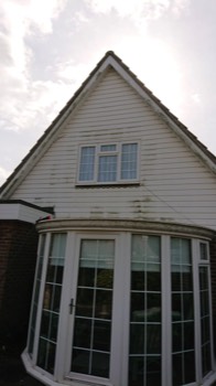  Very dirty cladding and bay window 